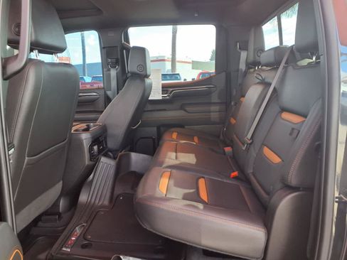 Used 2024 GMC Sierra 1500 AT4 w/ Technology Package AWD/4WD image 13