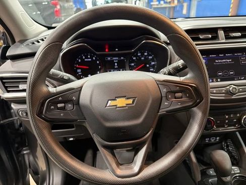 Used 2022 Chevrolet TrailBlazer LT image 17