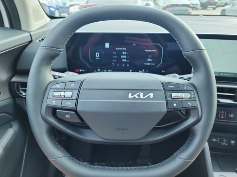 New 2026 Kia Sportage SX image 9