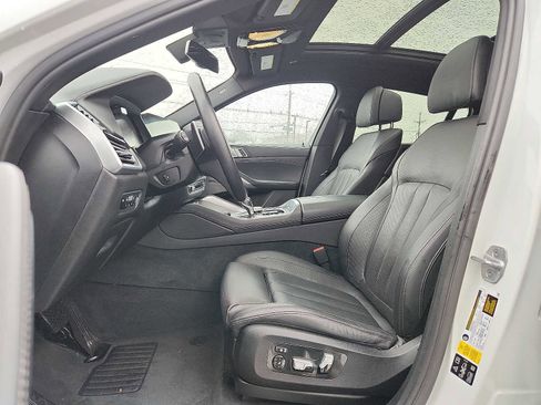 Used 2021 BMW X6 xDrive40i w/ Premium Package image 13