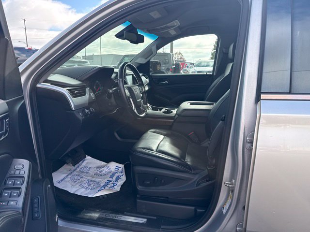 Used 2017 GMC Yukon SLT AWD/4WD image 9