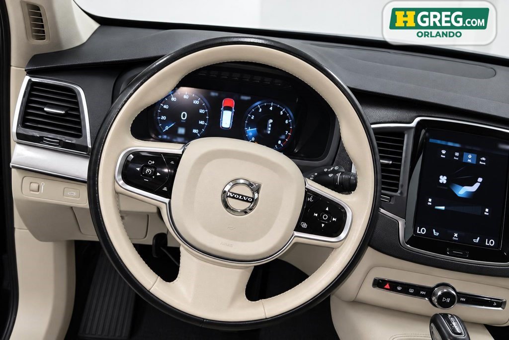 Used 2022 Volvo XC90 T5 Momentum AWD/4WD image 13