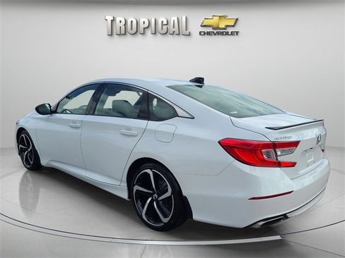 Used 2022 Honda Accord Sport image 3