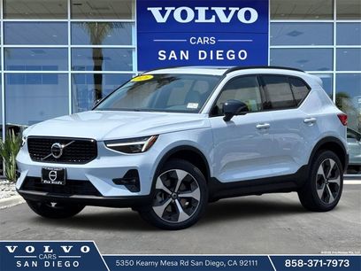 New 2026 Volvo XC40 B5 Plus w/ Protection Package Premier