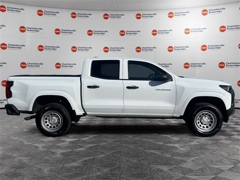 Used 2024 Chevrolet Colorado W/T image 6