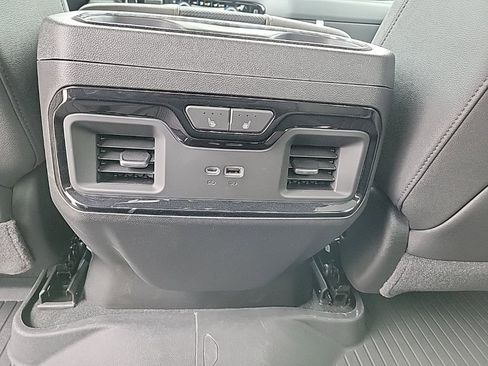 Used 2026 Chevrolet Silverado 1500 ZR2 AWD/4WD image 10
