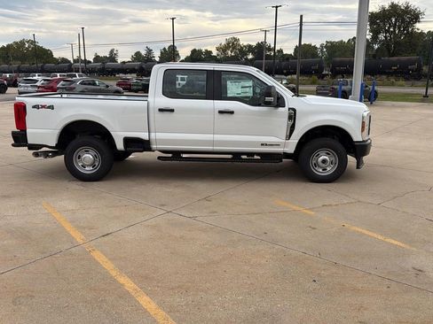 New 2026 Ford F250 XL image 6