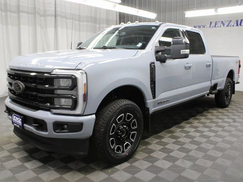 Used 2024 Ford F250 Lariat w/ Lariat Ultimate Package image 6