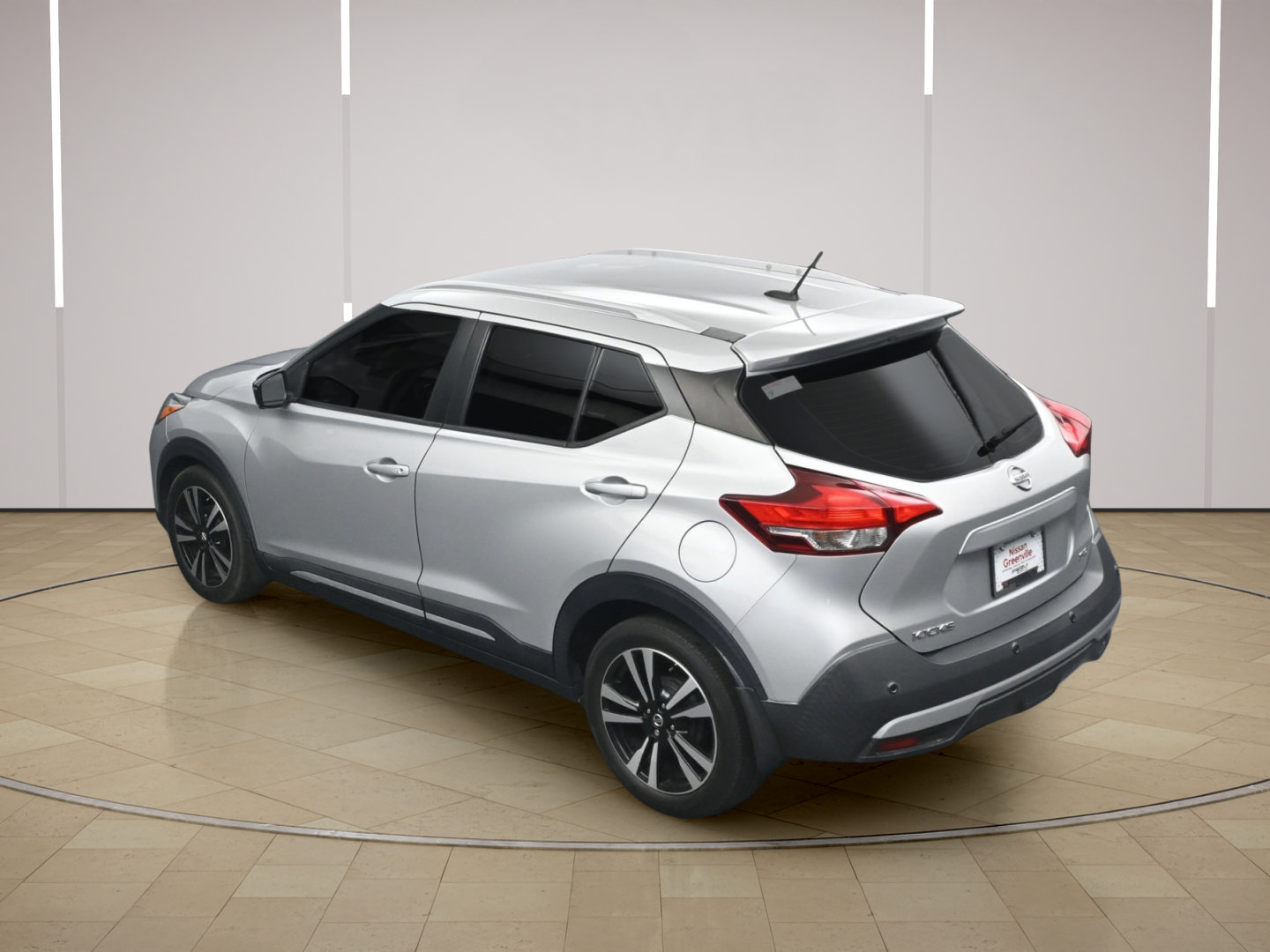Used 2020 Nissan Kicks SR w/ SR Premium Package FWD image 35
