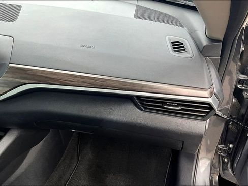 Used 2025 Nissan Altima 2.5 SV FWD image 26