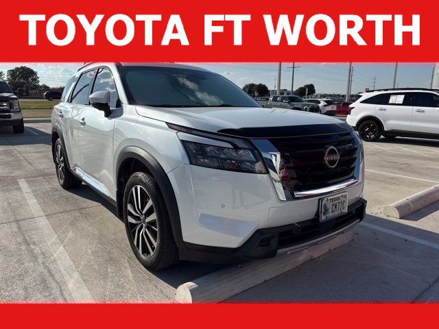 Used 2025 Nissan Pathfinder Platinum w/ Cargo Package FWD image 1