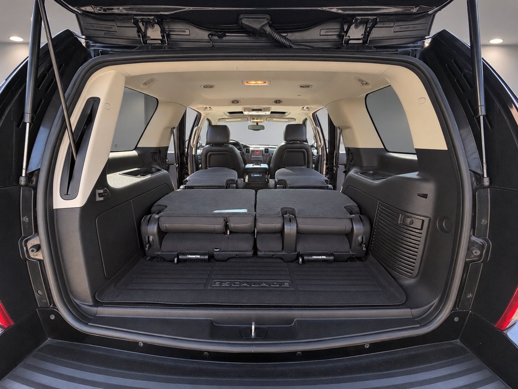 Used 2014 Cadillac Escalade Luxury AWD/4WD image 26