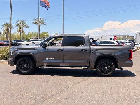 Used 2022 Toyota Tundra SR5 w/ Convenience Package RWD image 3