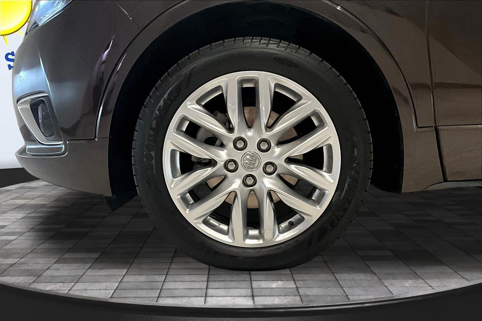 Used 2020 Buick Envision Premium w/ Driver Confidence Package AWD/4WD image 32