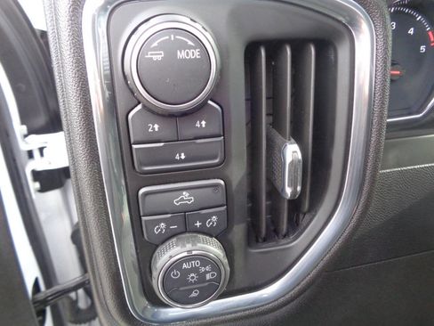 Used 2023 Chevrolet Silverado 2500 LT AWD/4WD image 40