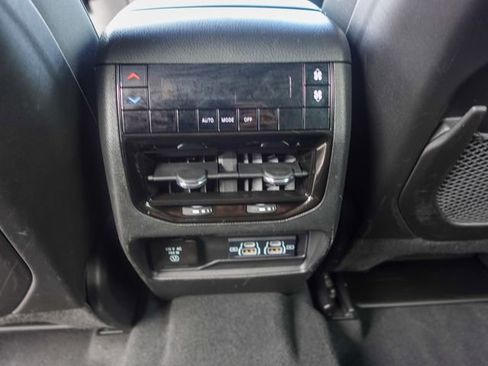 Used 2024 Jeep Grand Cherokee L Laredo AWD/4WD image 24