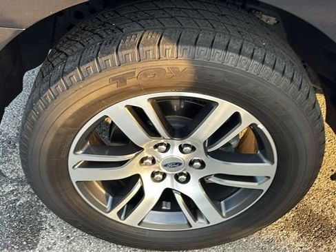 Used 2024 Ford Expedition Max Limited AWD/4WD image 32