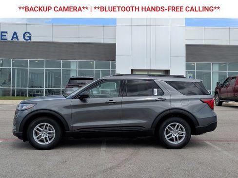 New 2026 Ford Explorer Active w/ Active Comfort Package RWD image 5