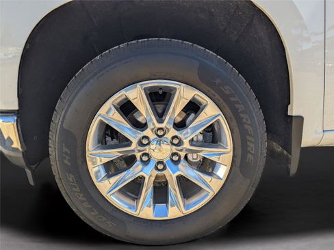 Used 2021 Chevrolet Silverado 1500 LTZ w/ Safety Package II image 10