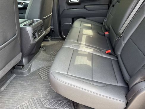 Used 2026 Chevrolet Silverado 1500 LT Trail Boss w/ Convenience Package II AWD/4WD image 10