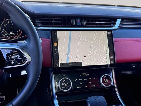 Used 2024 Jaguar XF R-Dynamic SE image 9