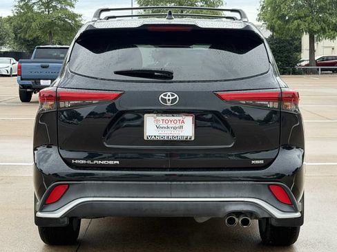 Used 2023 Toyota Highlander XSE FWD image 5
