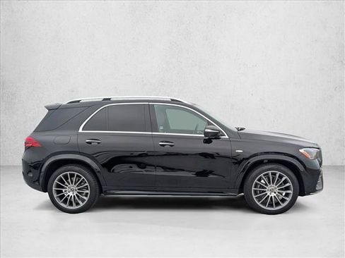 Used 2025 Mercedes-Benz GLE 450e 4MATIC image 4
