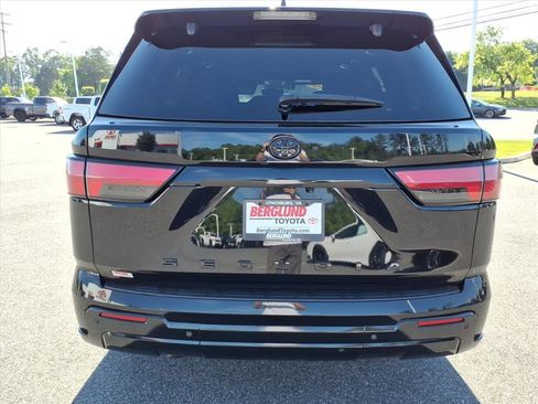 Certified 2024 Toyota Sequoia Platinum AWD/4WD image 11