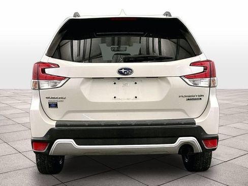 Used 2020 Subaru Forester Touring w/ Popular Package #2 AWD/4WD image 4