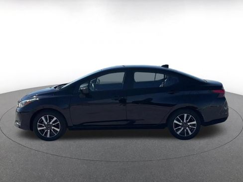 Used 2025 Nissan Versa SV FWD image 7