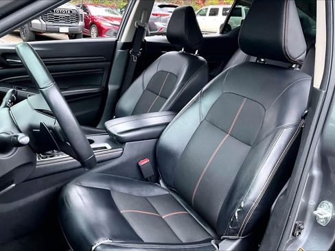 Used 2020 Nissan Altima 2.5 SR w/ Premium Package image 7