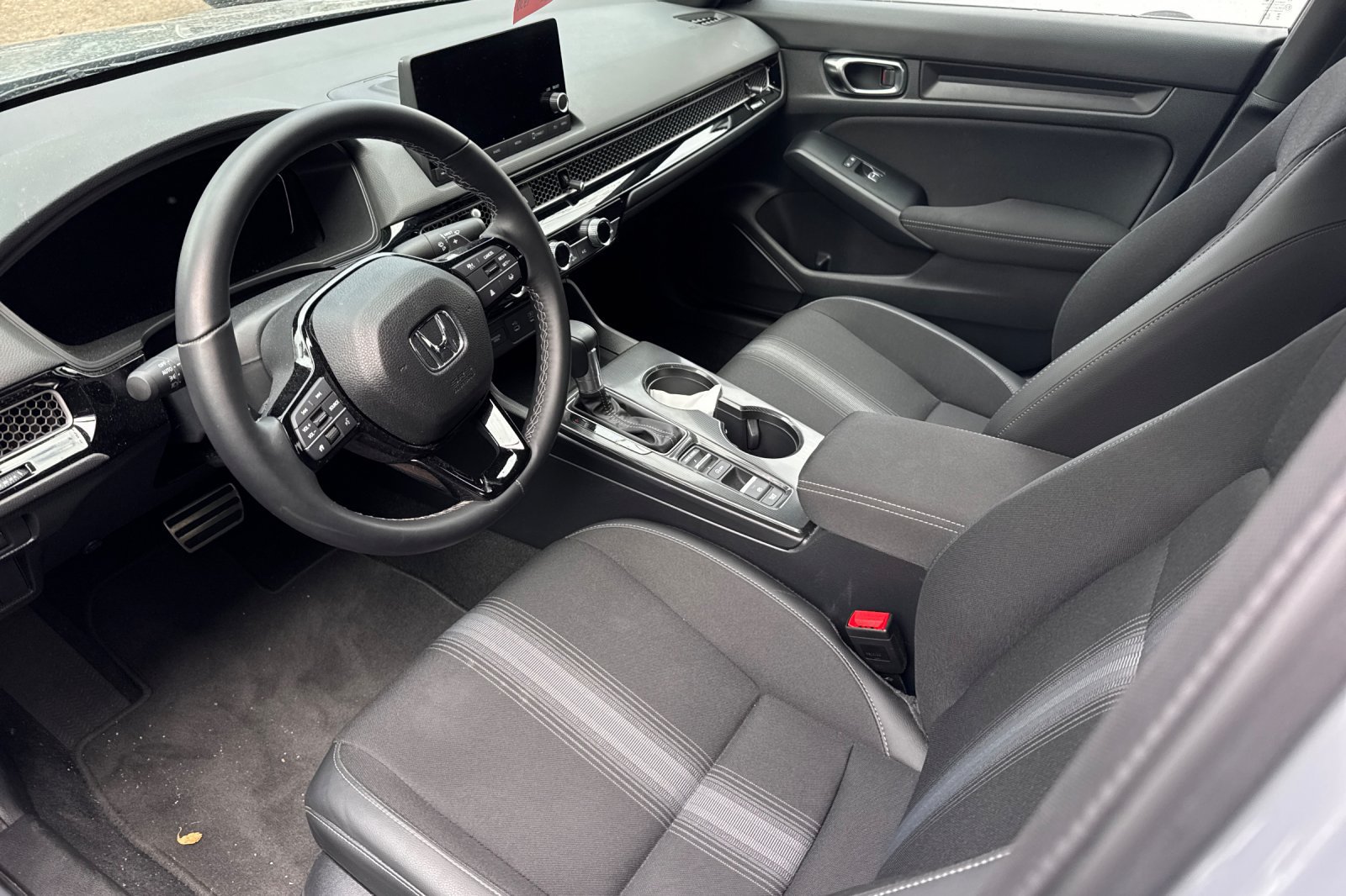 Used 2025 Honda Civic Sport image 7
