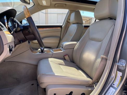 Used 2014 Chrysler 300 C AWD/4WD image 15