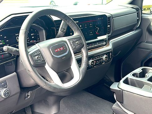 Used 2024 GMC Sierra 1500 Elevation AWD/4WD image 12