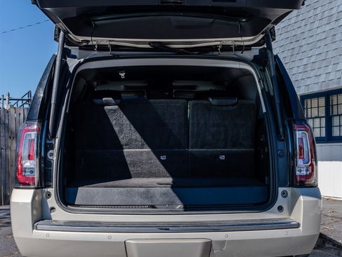Used 2016 GMC Yukon Denali w/ Open Road Package image 9