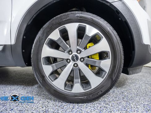 Used 2022 Kia Telluride S FWD image 45