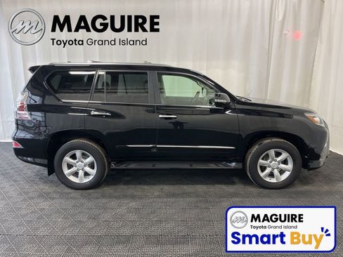 Used 2018 Lexus GX 460 460 w/ Navigation Package image 3