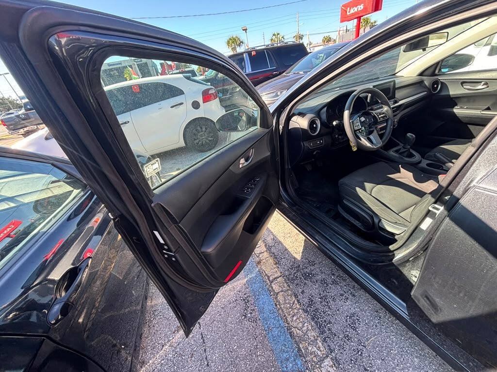 Used 2019 Kia Forte Sedan FWD image 5