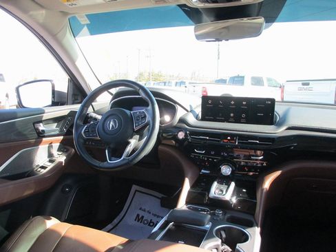Used 2023 Acura MDX SH-AWD w/ Advance Package image 24