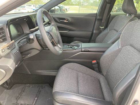 Used 2023 Toyota Crown XLE image 16