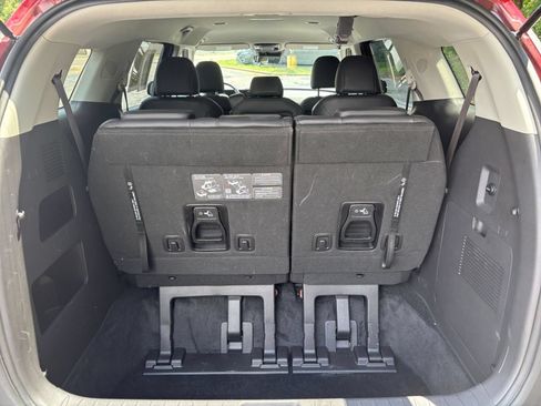 Used 2026 Kia Carnival FWD image 29