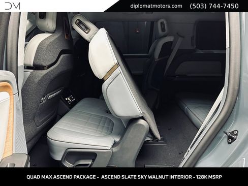 Used 2026 Rivian R1S Premium AWD/4WD image 26