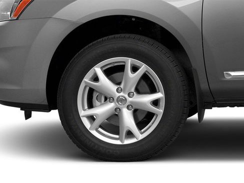 Used 2014 Nissan Rogue S FWD image 15