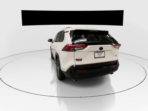 Used 2023 Toyota RAV4 SE w/ Weather & Moonroof Package AWD/4WD image 9