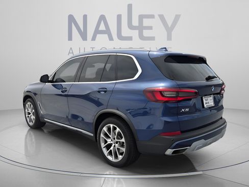 Used 2021 BMW X5 sDrive40i w/ Convenience Package RWD image 3