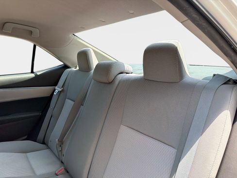 Used 2014 Toyota Corolla LE FWD image 14