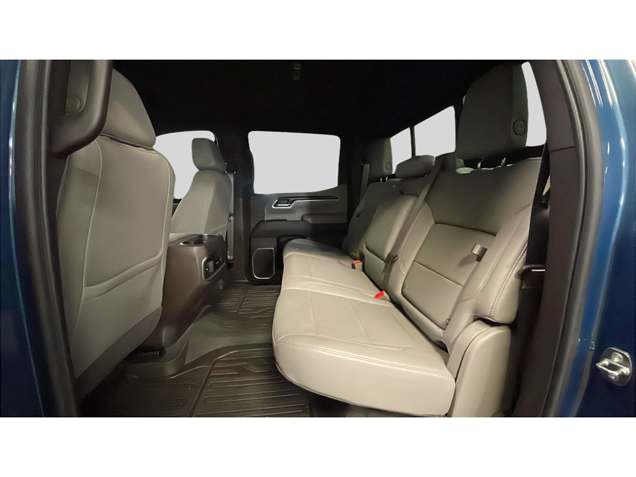 Used 2024 GMC Sierra 1500 SLT w/ SLT Premium Plus Package AWD/4WD image 14