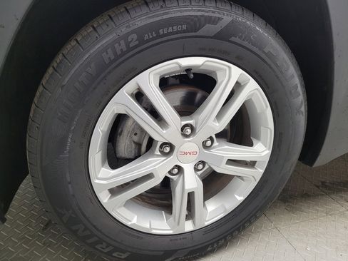 Used 2018 GMC Terrain SLE image 31