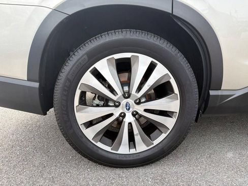 Used 2019 Subaru Ascent Limited AWD/4WD image 14