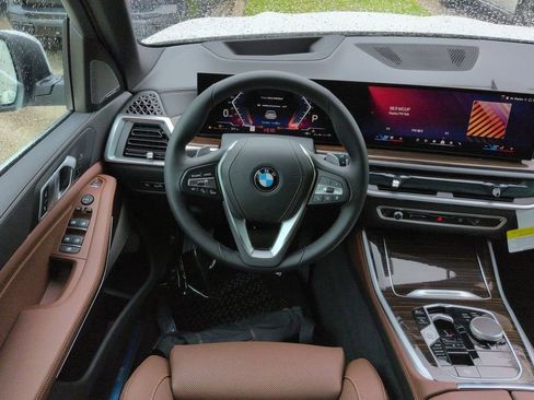 New 2026 BMW X5 sDrive40i w/ Premium Package RWD image 16